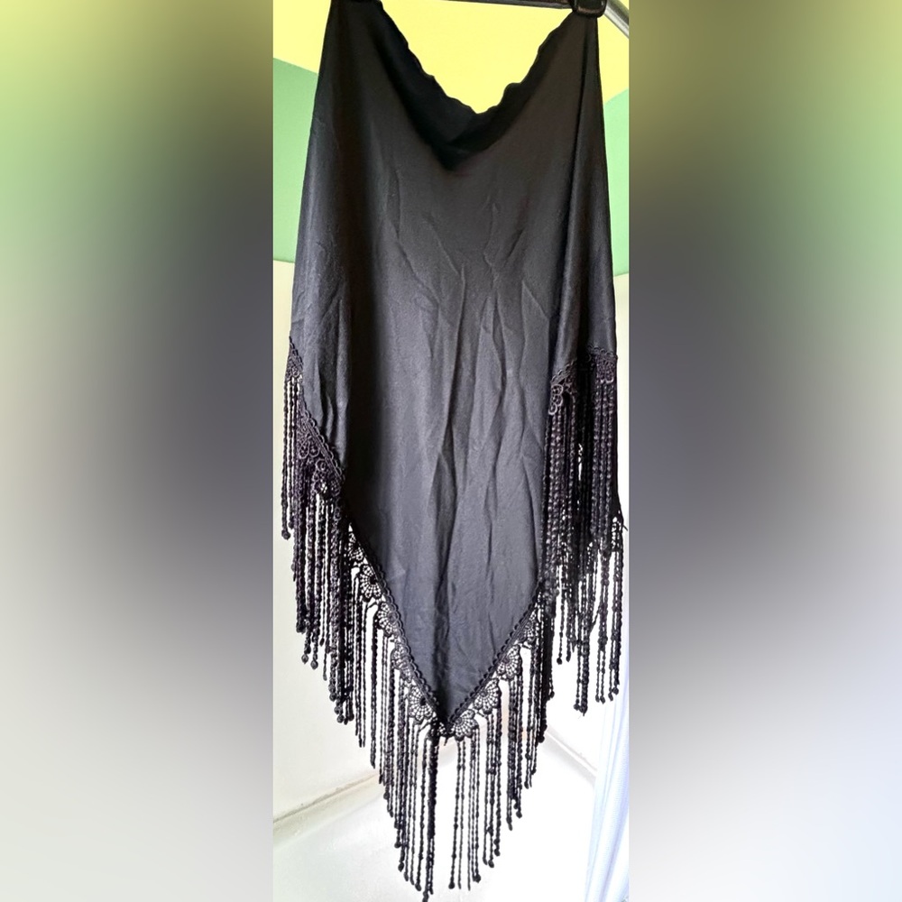 💚 3 for $30 💚 Clyde Black Fringe Diamond Scarf